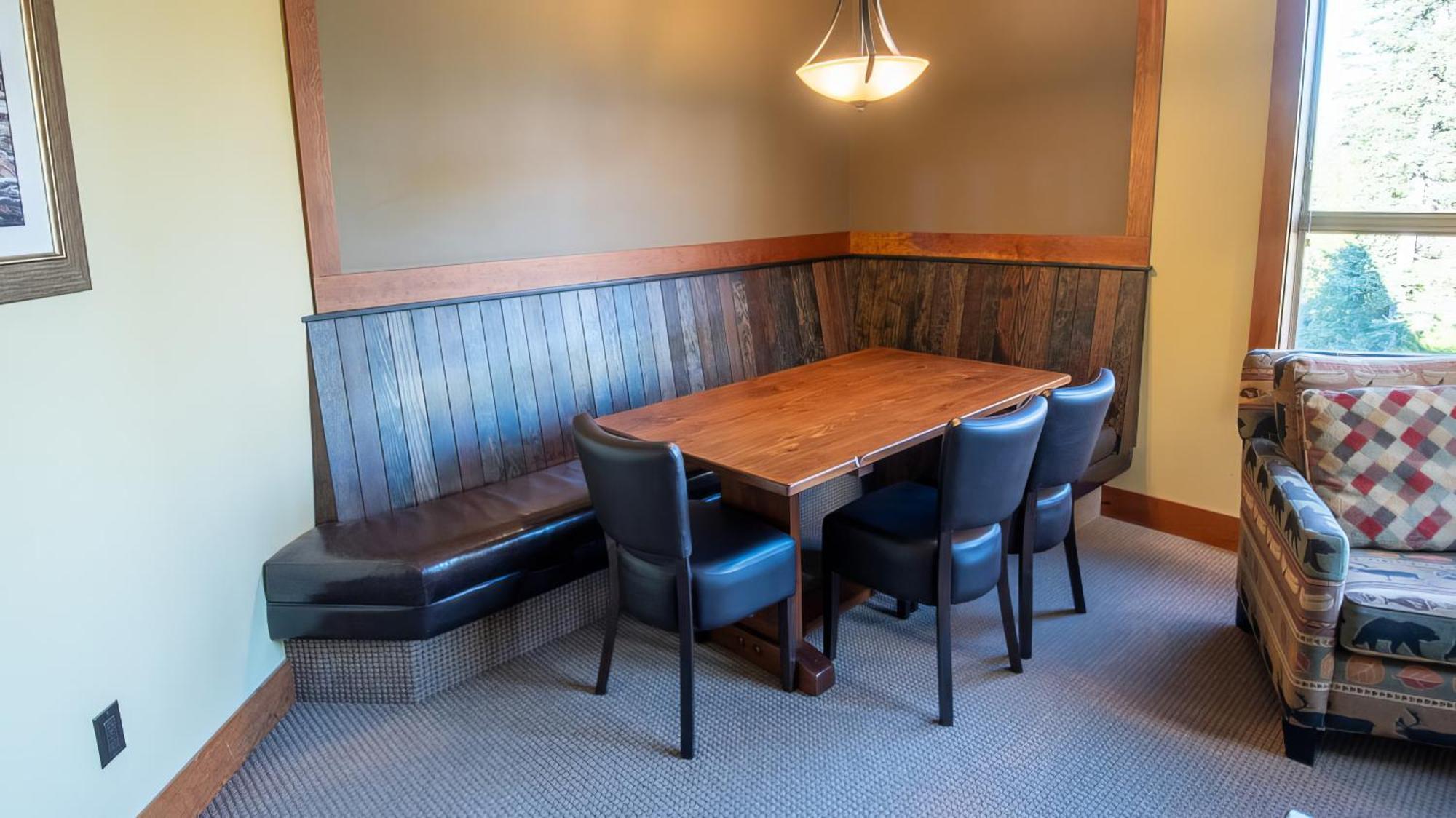 Timberline By Co Apartment *